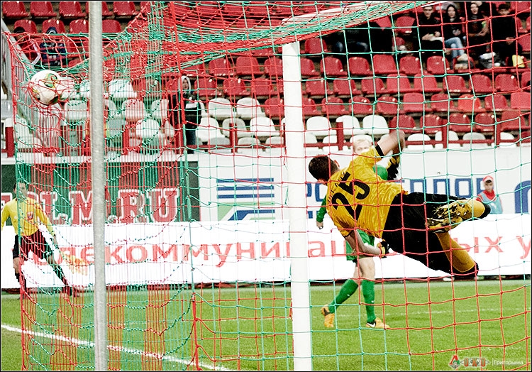  Локомотив - Томь 0-0
