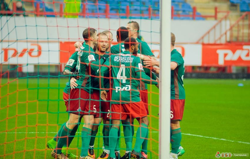 Локомотив - Амкар 3-3
